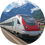 inspiracja do logo REDS: widok zbliżającego się pociągu